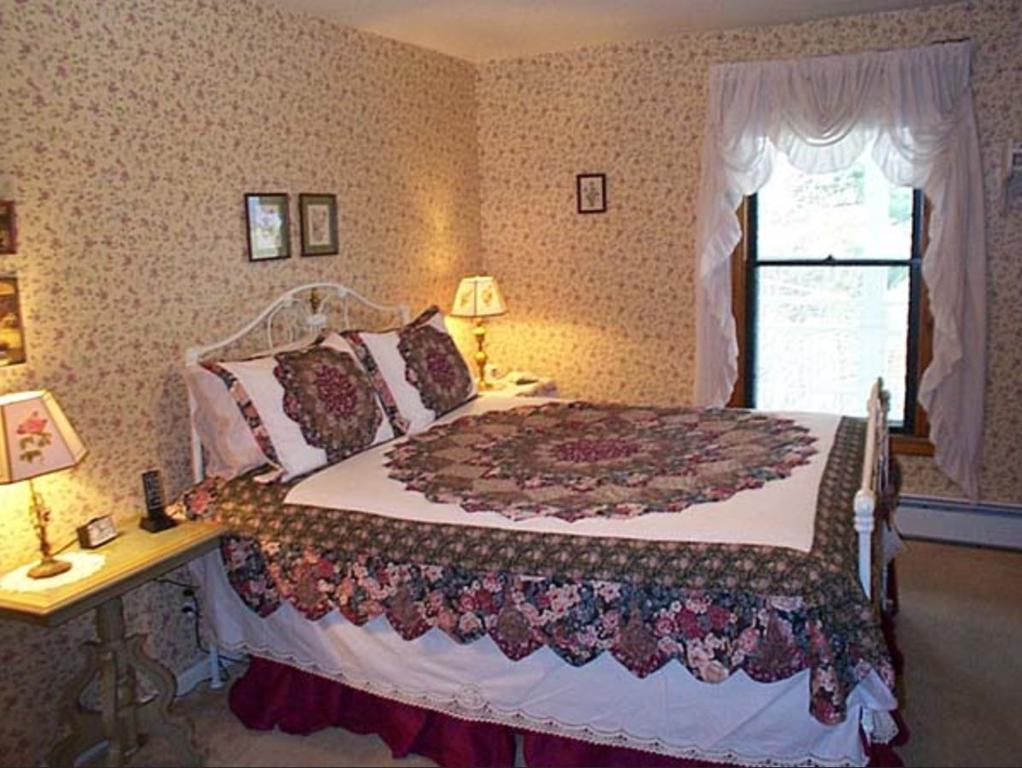 Silas Griffith Inn Danby Room photo